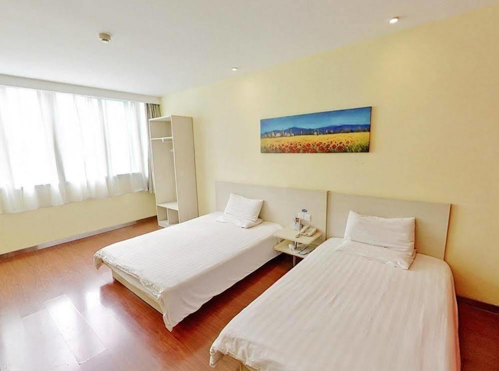 Hanting Hotel Shanghai Hongkou Football Stadium Exteriör bild