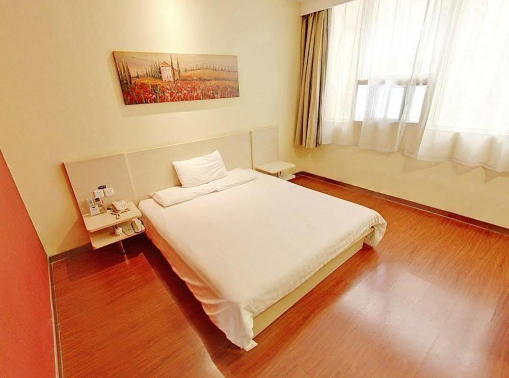 Hanting Hotel Shanghai Hongkou Football Stadium Exteriör bild